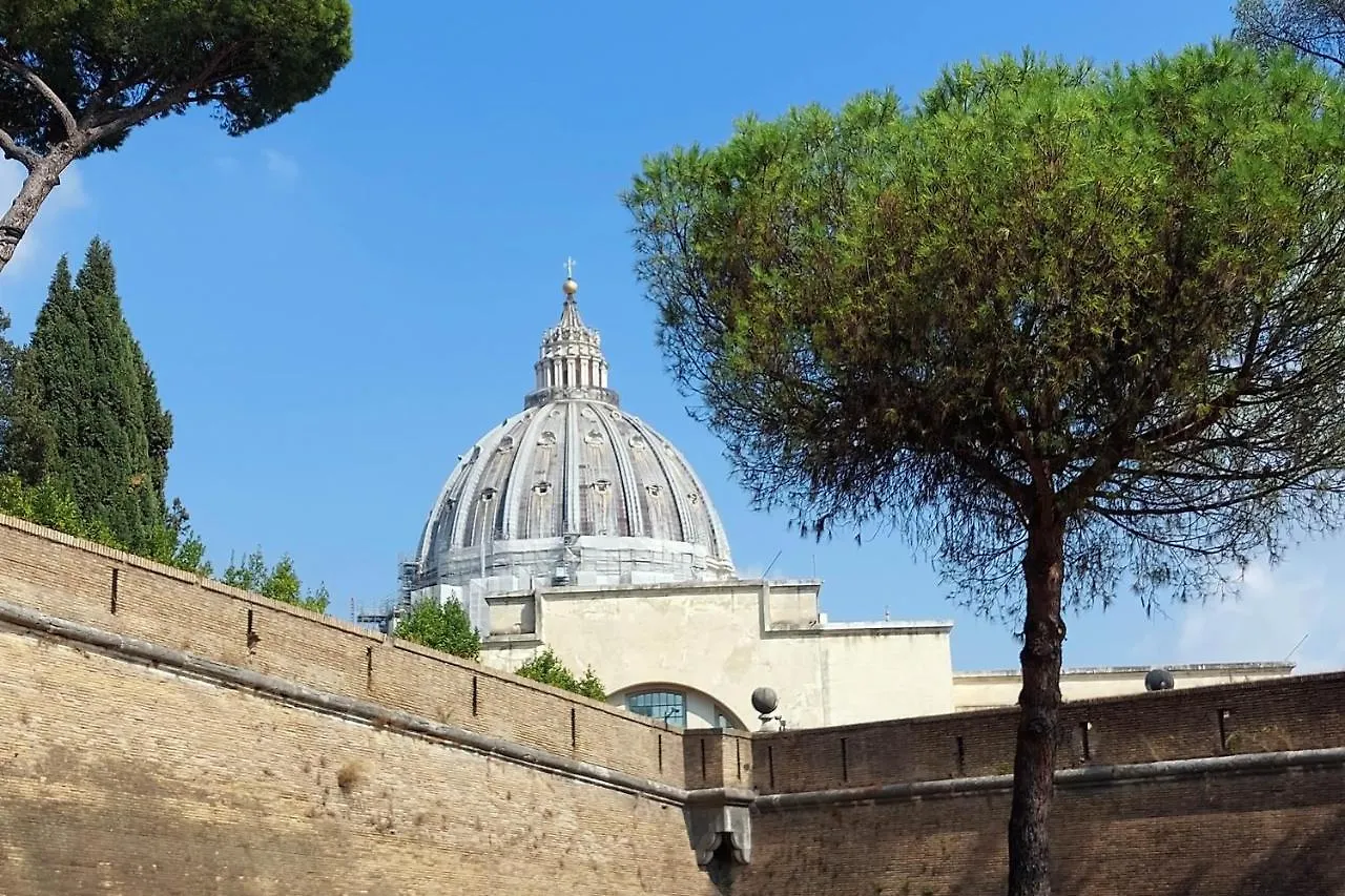 Bright Apartment Cupolone View Rome