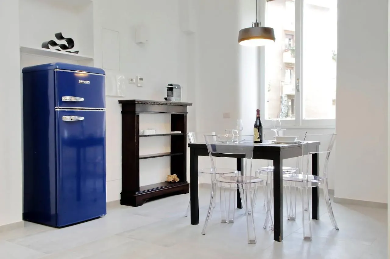 Bright Apartment Cupolone View Rome Italy