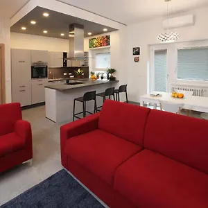  Apartment Turistico Laura